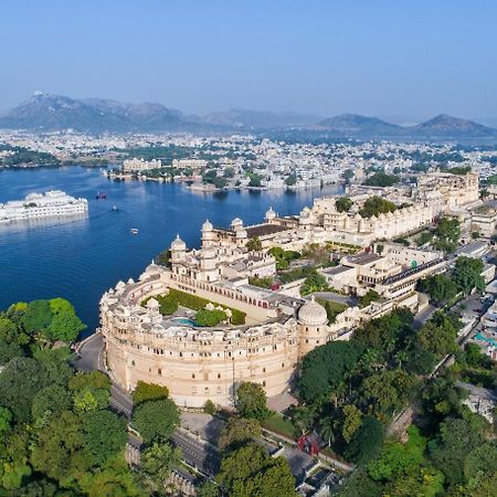 Shiv Niwas Palace By Hrh Group Of Hotels Удайпур Экстерьер фото