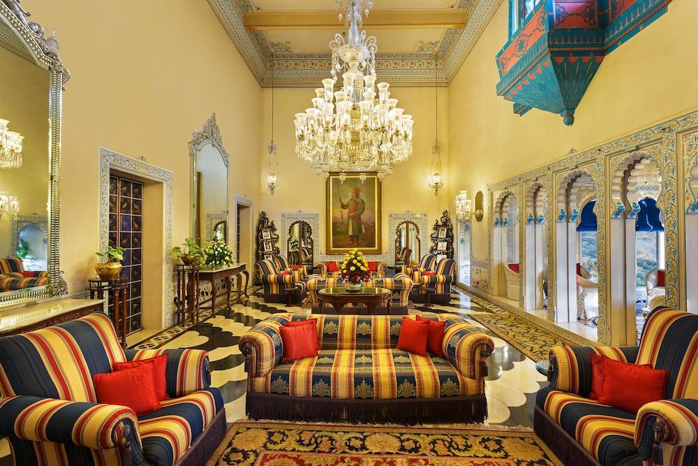 Shiv Niwas Palace By Hrh Group Of Hotels Удайпур Экстерьер фото